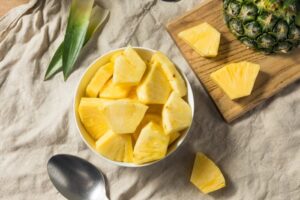 کالری آناناس: آنچه متخصصان تغذیه از شما می خواهند بدانید